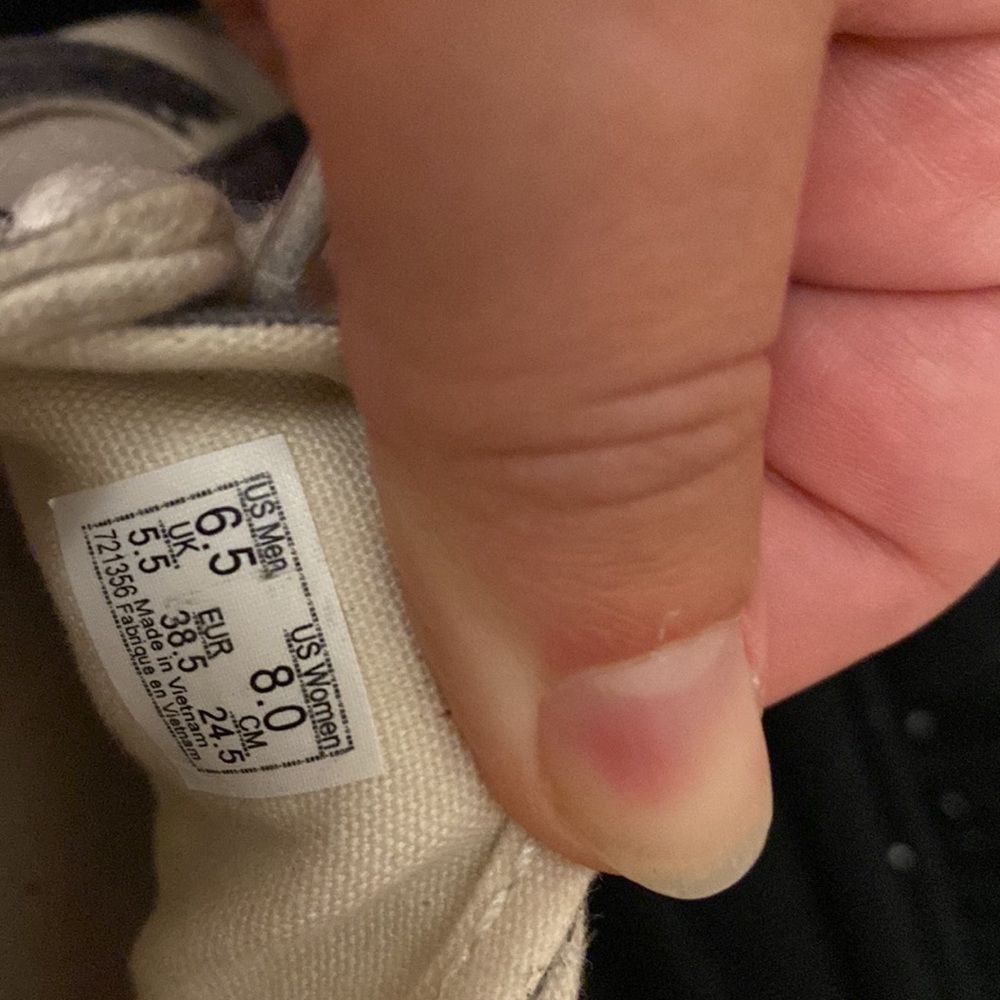 Vans - Picture 6 of 6